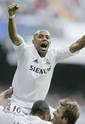 Robinho: “Hy vọng sẽ là năm của Real và tôi” ảnh 1