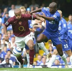 Sự trấn áp và lòng tự ái ảnh 1