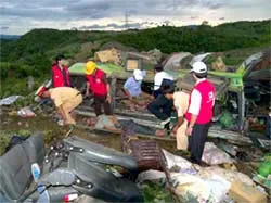 Xe lao xuống vực, 11 người chết 53 người bị thương