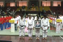 VIỆT NAM - NGÀY ĐẦU THẮNG LỚN ảnh 1