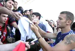 “CHELSEA ĐÃ MUA HỚ HÀNG” ảnh 1