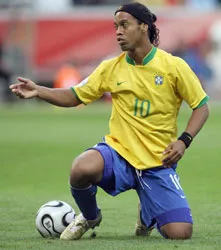 Carlos Alberto: “Vấn đề là niềm đam mê của cầu thủ” ảnh 1