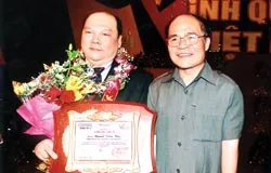 Tính quyết đoán + trái tim thiện  = thành công