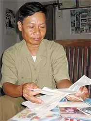 Tìm lại tên cho đồng đội...