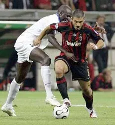 Red Star: Lạc quan và thận trọng ảnh 1