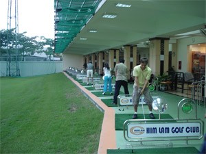 Him Lam Golf Club also held a charity golf tournament in December ( Photo:U.Phuong)