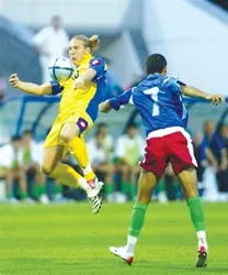 Kết quả các trận đấu rạng sáng 16-8 ảnh 1