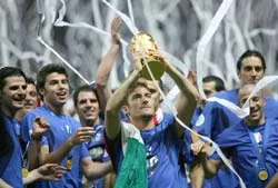 Các trận giao hữu quốc tế (đêm 16 và rạng sáng 17-8) ảnh 2