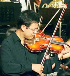 Tâm huyết của nghệ sĩ trẻ trong “giai điệu mùa thu 2006” ảnh 4