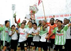 Gạch Đồng Tâm Long An vô địch