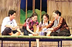 Mạnh ở tuyến phụ