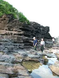 Khám phá đảo đá kỳ thú