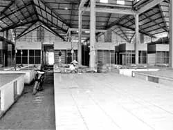 Chợ chỉ có 5/340 sạp hoạt động