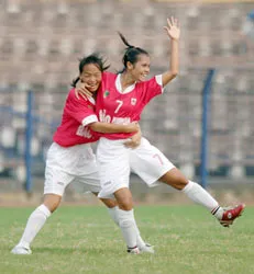 Cúp về TP.HCM ảnh 1