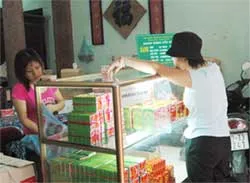 Phố Hàng Than mùa cưới ảnh 2