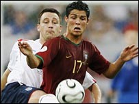 Ronaldo Best in World, Says Terry ảnh 1