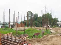 Còn 61 hộ chưa di dời để xây trường