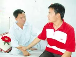 Ngọc đỏ dưới chân núi Mây Tào