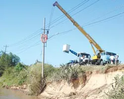 Sạt lở nghiêm trọng phía Nam cầu Đà Rằng