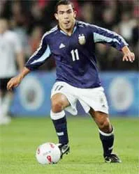 Đằng sau vụ chuyển nhượng 2 cầu thủ Argentina Mascherano và Tevez ảnh 1