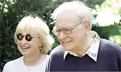 Tỷ phú Warren Buffett tái hôn