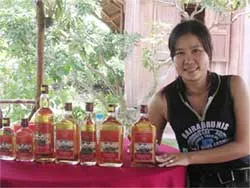 Đặc sản rượu dừa xuất ngoại