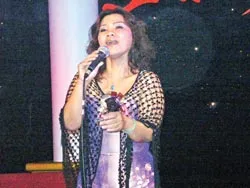 NSND Thanh Hoa “hát thầm”