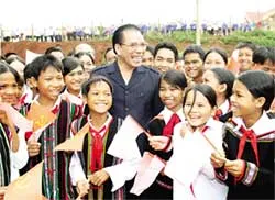 Tổng Bí thư Nông Đức Mạnh thăm và làm việc tại tỉnh Đắc Nông