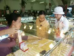 Giá vàng tăng 80.000 đồng/lượng