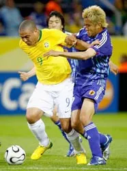 Ronaldo: “Tôi sẵn sàng ngồi dự bị !” ảnh 1