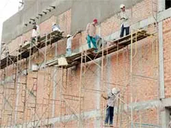 Giảm phiền hà cho người xin giấy phép xây dựng