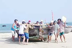 Nhiệm vụ cấp bách: Đối phó bão số 6 ảnh 2