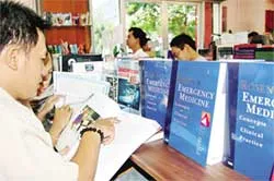 Triển lãm 1.000 tựa sách mới nhất về y học