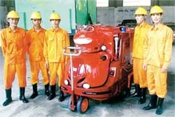 Sản xuất xe chữa cháy mi ni “Vệ sĩ 1”