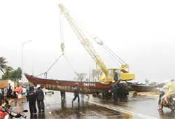Cuồng phong lại đến miền Trung! ảnh 4
