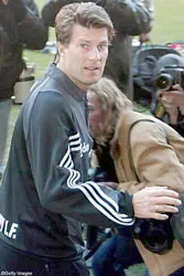 Michael Laudrup: “Bóng đá vẫn ngự trị trong tôi” ảnh 1