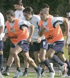 “Hãy chứng minh bản lĩnh nhà vô địch thế giới” ảnh 1