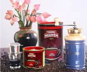 100 Vietnamese Enterprises Receive the 2007 Gold Star Award ảnh 1