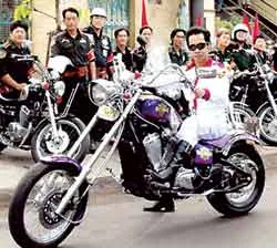 Thích ô tô, yêu…xe đạp cà tàng ảnh 2