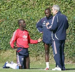 Tiến đến trận gặp đảo Faroe: Tuyển Pháp với kịch bản được báo trước ảnh 1