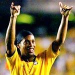 Brazilian player Ronaldinho celebrates after scoring the second goal against Ecuador on 17 October 2007 (Photo: AFP)
