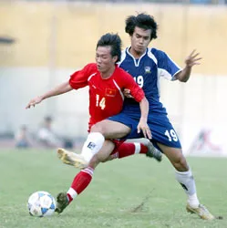 Cái giật mình của A.Riedl ảnh 1