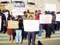 Cộng đồng người nước ngoài tại Nga phẫn nộ trước bản án ảnh 2