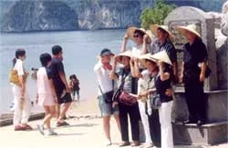 Hủy tour hàng loạt vì thiếu phòng