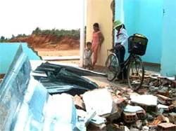 Tan tác làng Yều