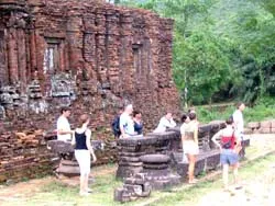 Kinh doanh lữ hành thời “hậu WTO”