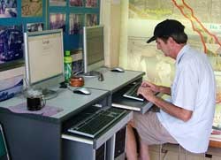 A Stroll Round HCMC Backpackers’ Quarter ảnh 2