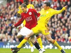 kết quả vòng 9, đêm 22-10: Cơn bão Old Trafford ảnh 1