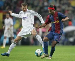 Tây Ban Nha : “Màu trắng” thắng thế ảnh 1