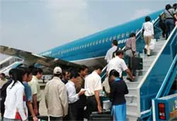 Từ chối chở 3 hành khách nói đùa có bom